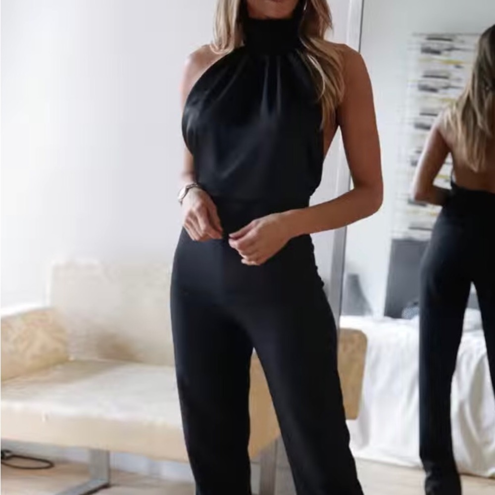Satin jumpsuit 🥂